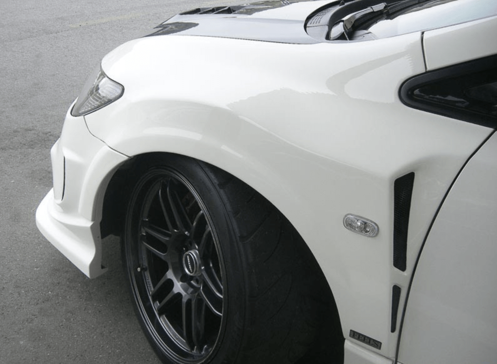 DESIGN OF FRONT FENDER OF CAR